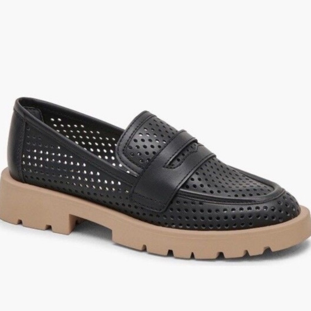 Dolce Vita Women's Black Perforated Lug Sole Loafers